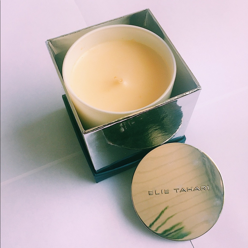 Elite Tahari Candle